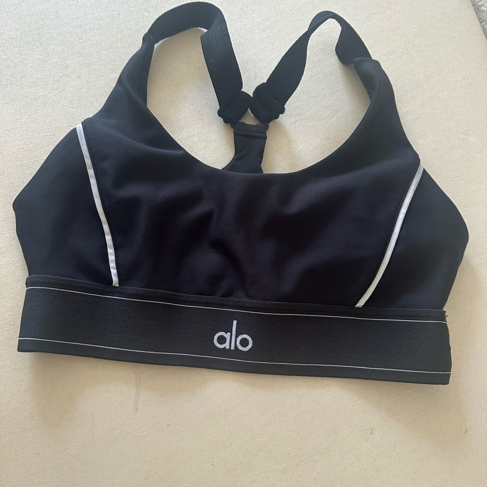Alo airlift sports bra